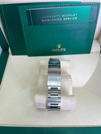 Submariner Date 'Hulk'