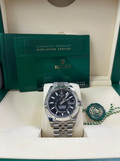 Sky-Dweller White Rolesor Black Dial Jubilee 326934