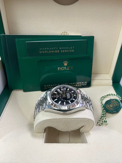 Sky-Dweller White Rolesor Black Dial Jubilee 326934