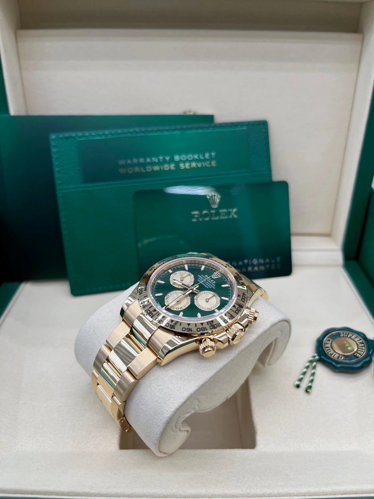 Cosmograph Daytona Green Dial Yellow Gold