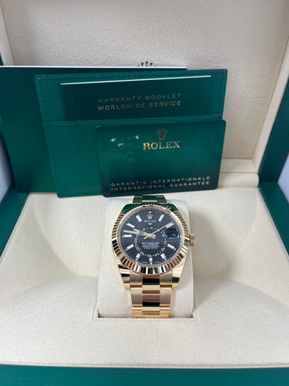 Sky-Dweller Yellow Gold Black Dial Oyster