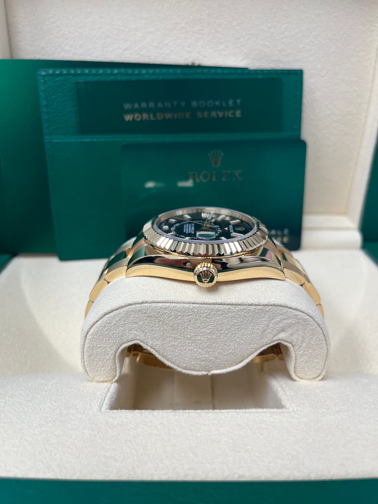 Sky-Dweller Yellow Gold Black Dial Oyster