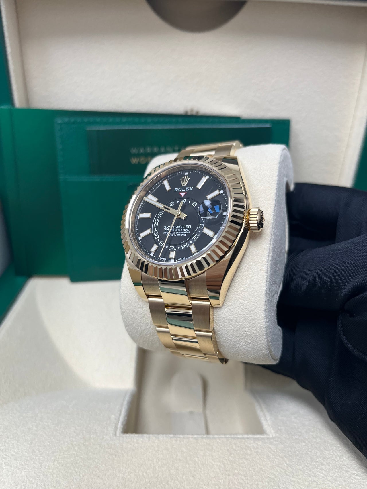 Sky-Dweller Yellow Gold Black Dial Oyster