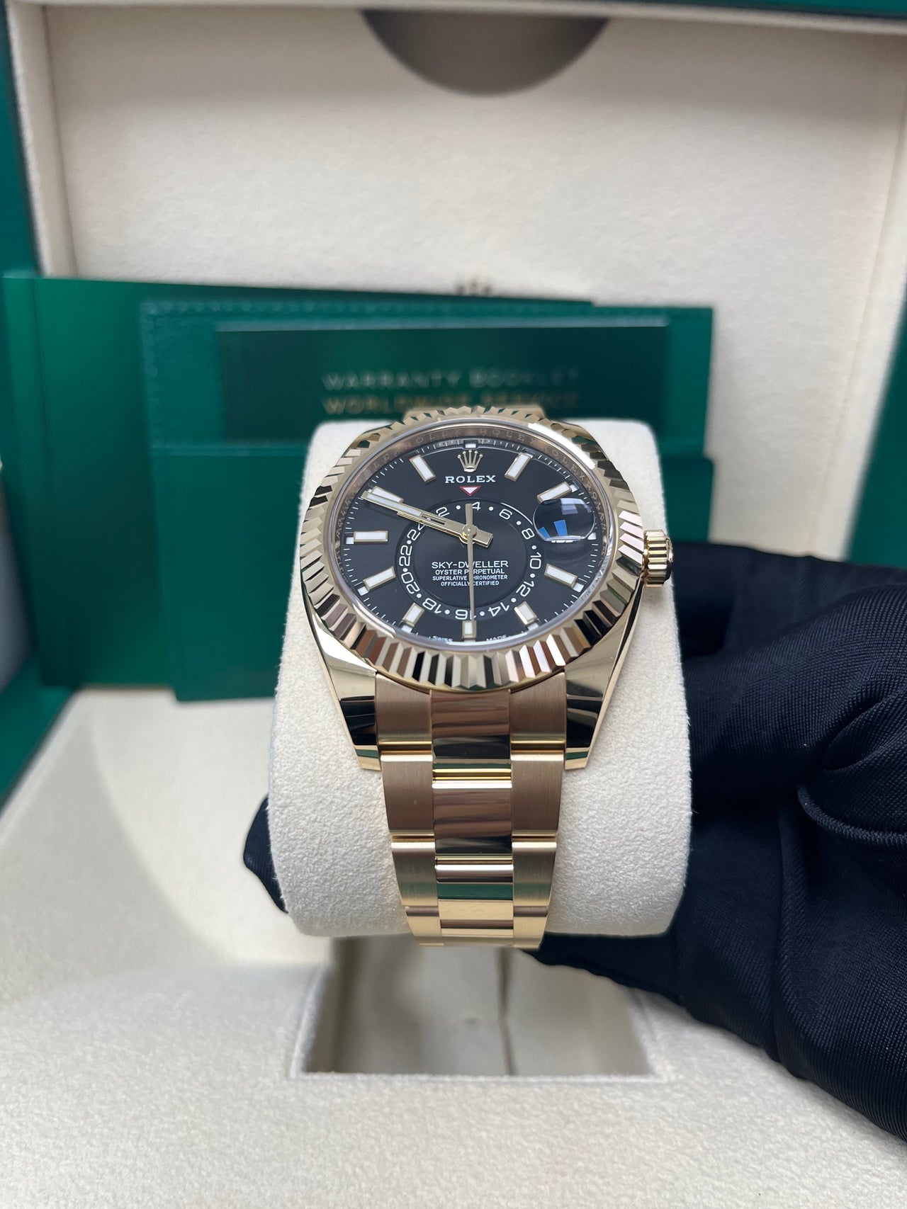 Sky-Dweller Yellow Gold Black Dial Oyster