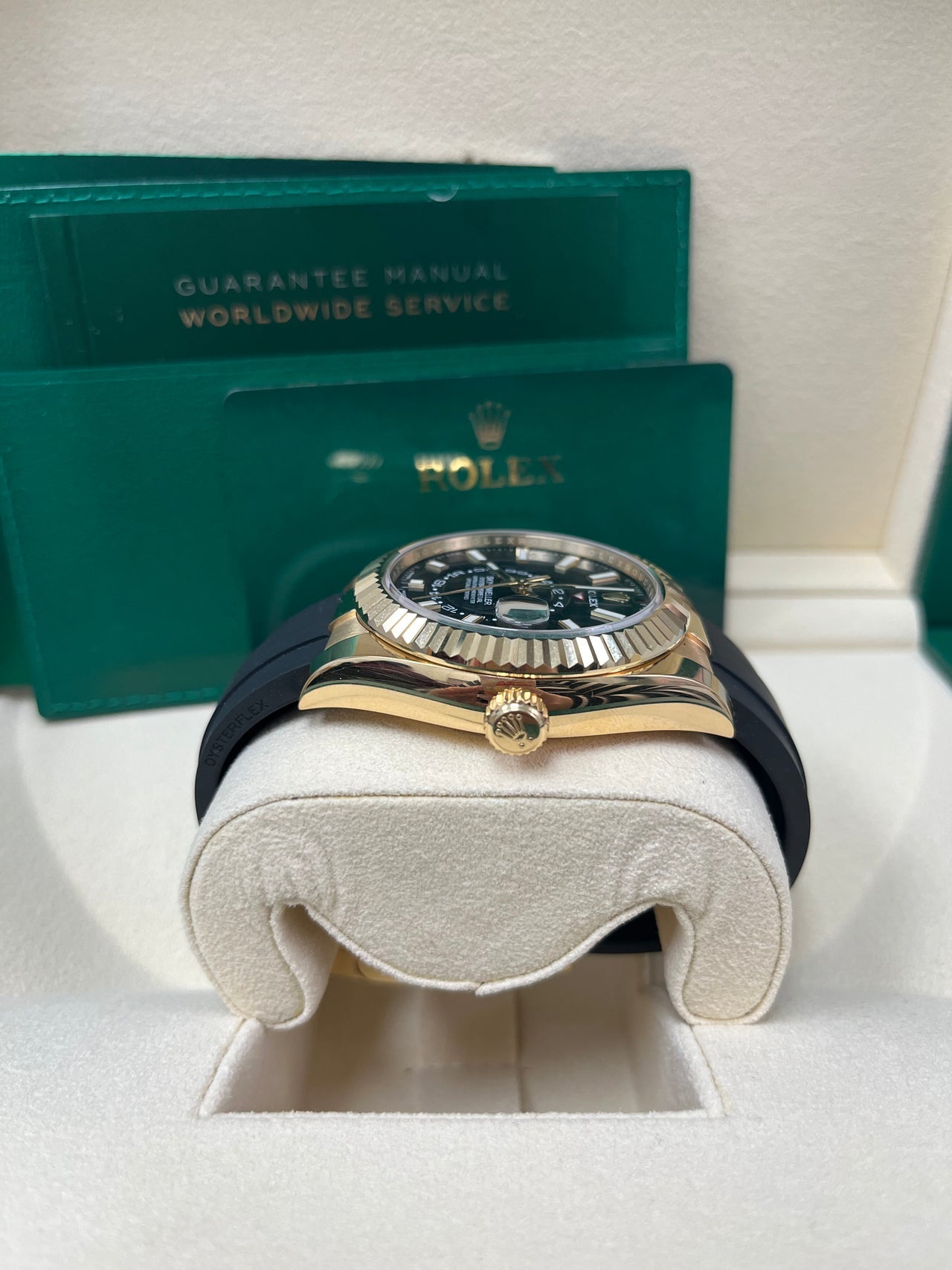 Sky-Dweller Yellow Gold Black Dial Oysterflex