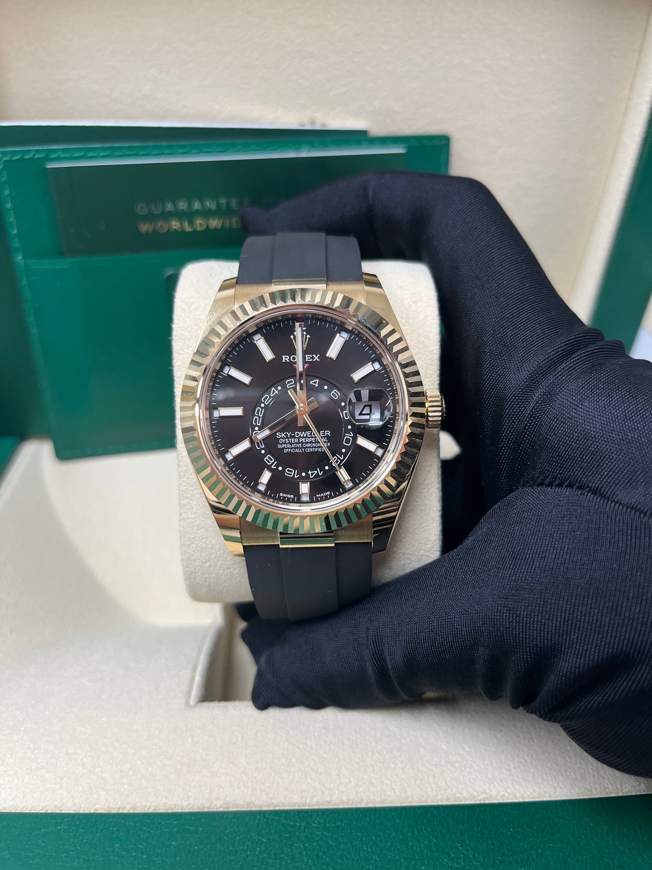 Sky-Dweller Yellow Gold Black Dial Oysterflex