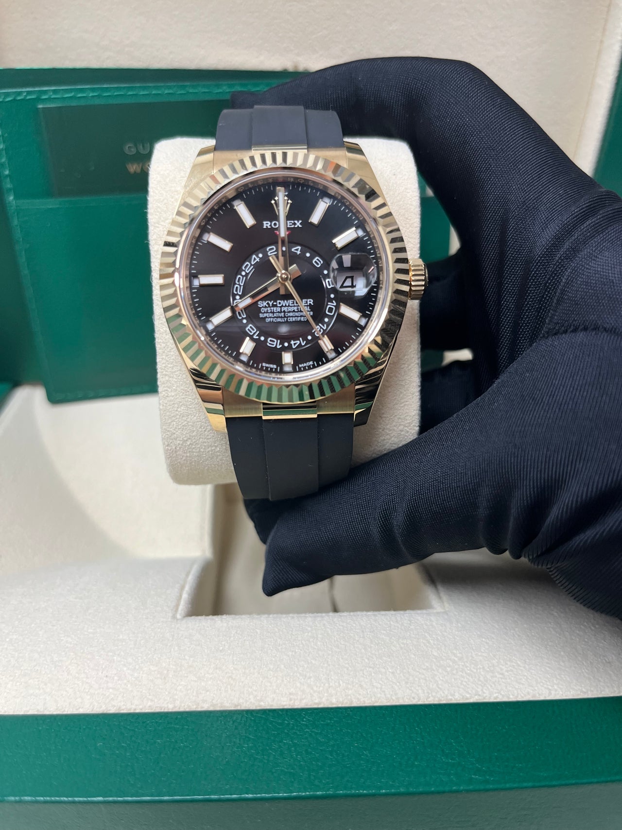 Sky-Dweller Yellow Gold Black Dial Oysterflex