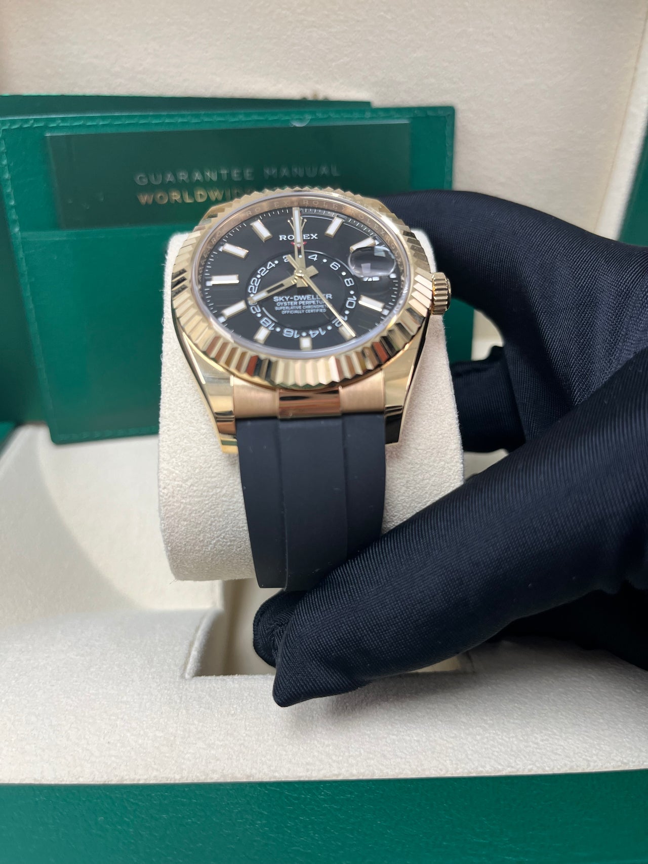 Sky-Dweller Yellow Gold Black Dial Oysterflex